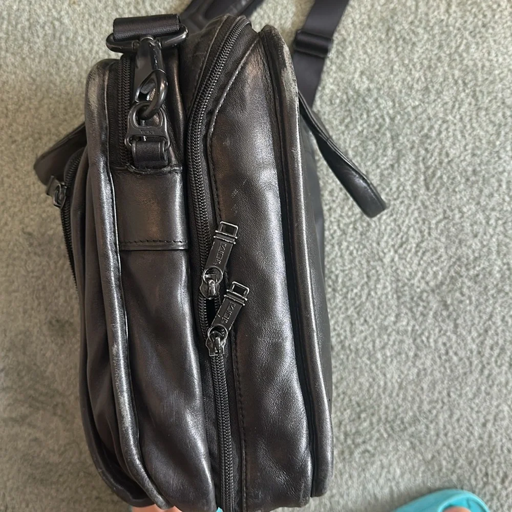 TUMI Genuine Leather Business Briefcase Laptop Bag Alpha T-Pass
